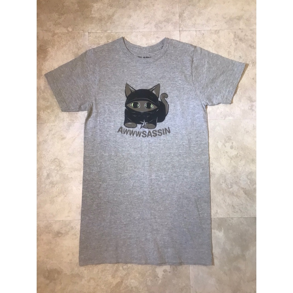 Awwwsassin T-shirt Size S